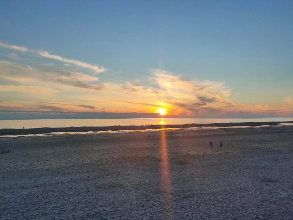 Superbe Apt Cosy, 50M De La Plage, 4 Pers, Vue Cote Mer فورت ماهون بلاج المظهر الخارجي الصورة